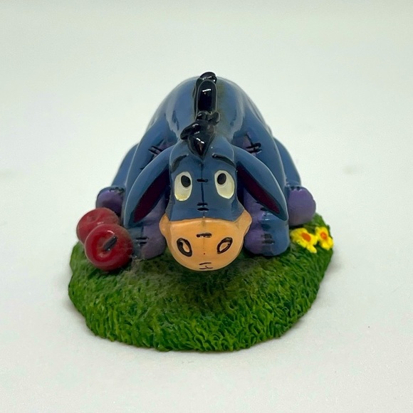 Vintage Disney Winnie the Pooh’s Eeyore Mini Resin Figurine - Picture 5 of 6